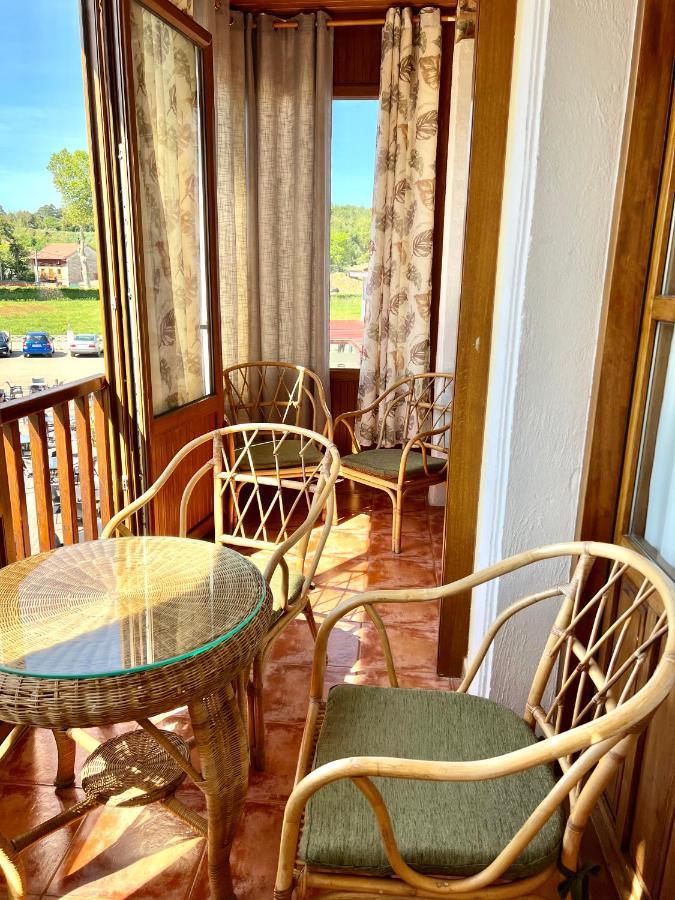Hotel Villa Maria Revilla De Camargo Екстер'єр фото