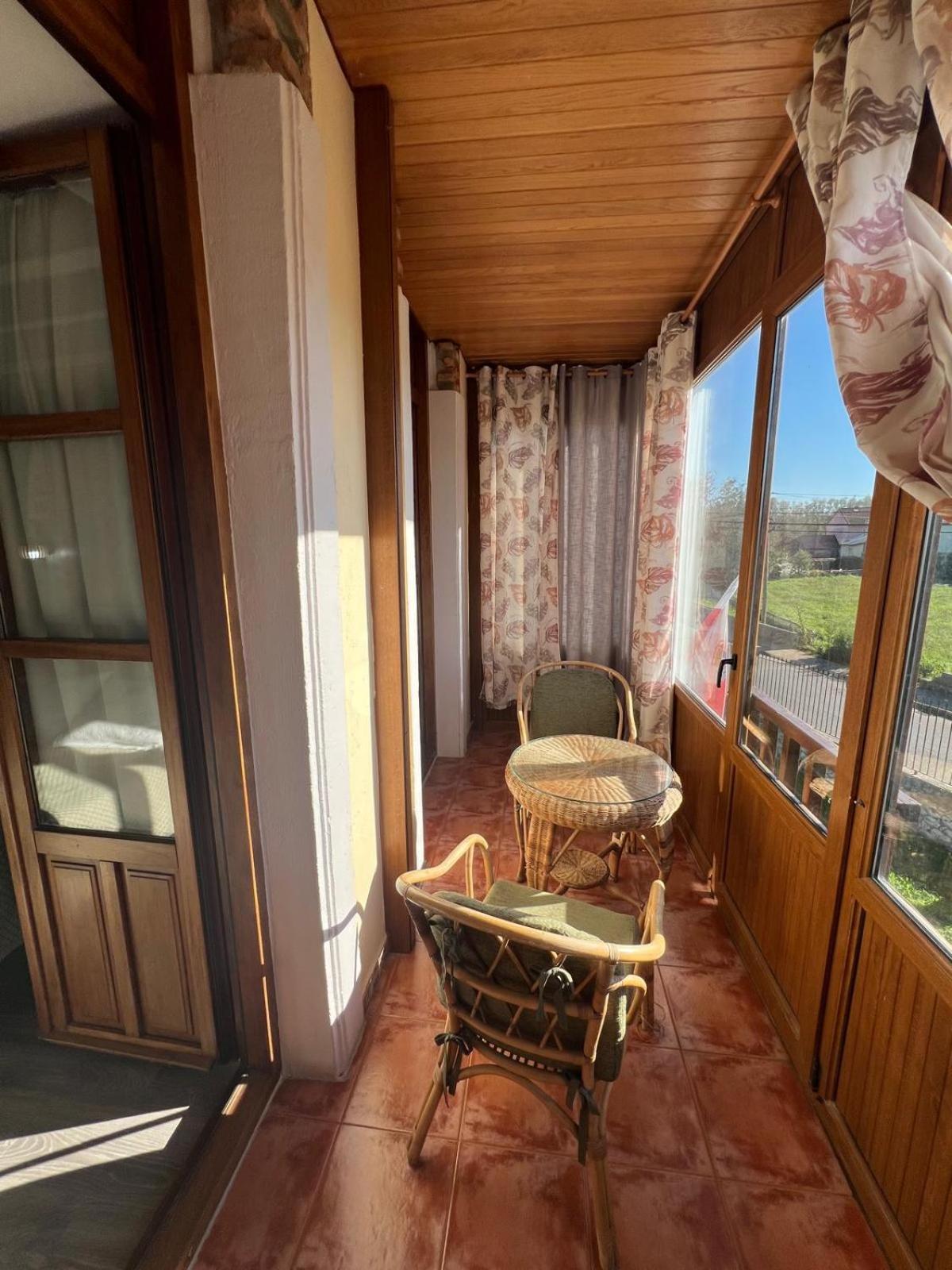 Hotel Villa Maria Revilla De Camargo Екстер'єр фото